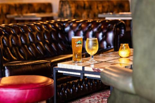 The Kings Arms And Royal Hotel, Godalming, Surrey