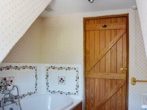 Rocombe Thatch