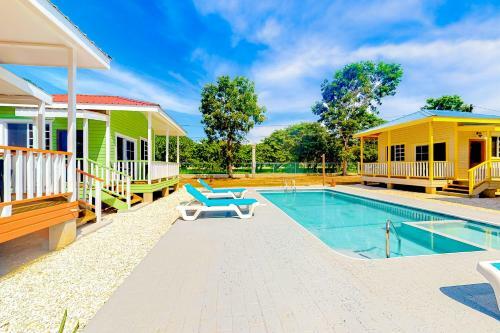 Bella At Hummingbird Estate Gold Standard Certified