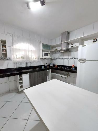 Casa Com Piscina Na Regi�o Dos Lagos - Araruama