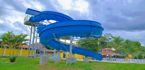 Loft Com Piscina Na Regi�o Dos Lagos - Araruama