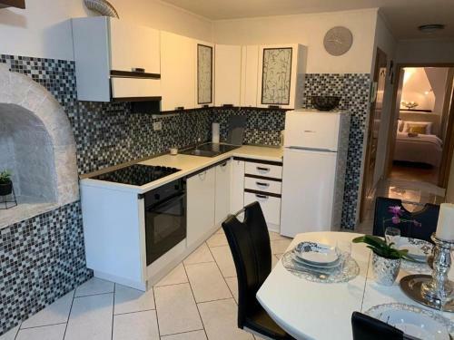 Maremi Izola Apartment