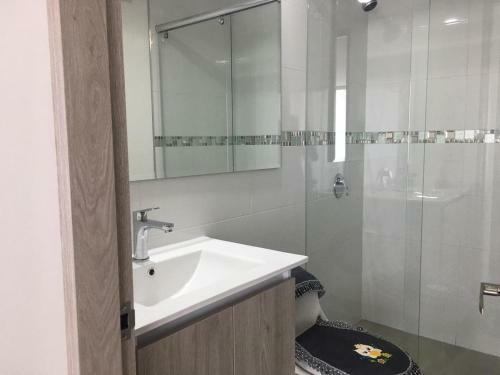 Hermoso Apartamento Con Estacionamiento Gratuito 202