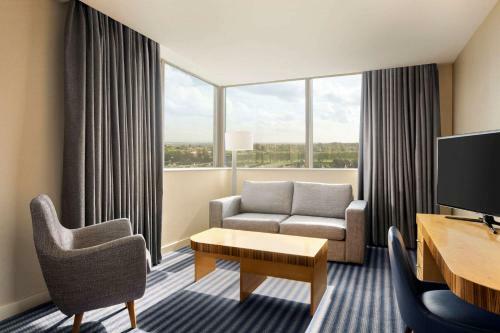 Ramada Hotel & Suites