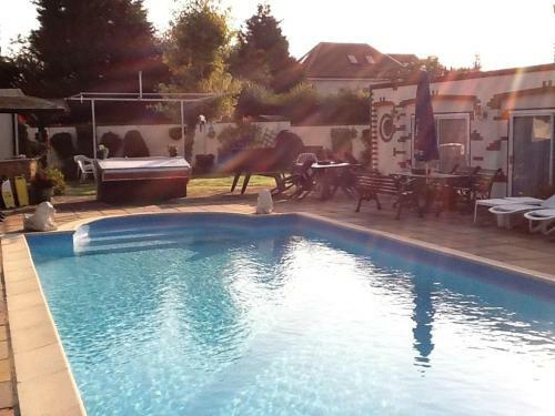 Hostal Waterside Bed And Breakfast