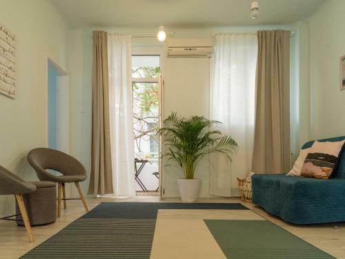 Spacious & Quiet - City Center - 2br Apartment