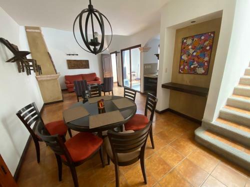 Apartamento Suite Don Pedro: Hermoso Loft Con Parqueo Gratis!