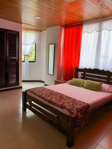 Apartamento Bueno, Bonito Y Barato