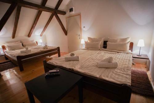 Hostal Epicenter