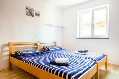 Sunny Old Town Apartment