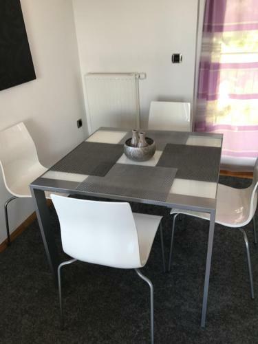 Jure Apartments