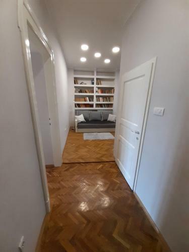 Downtown Apartment In Walk Zone With 3 Bedrooms And Garage