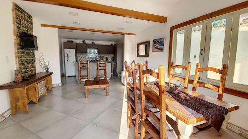 Casa 4 Quartos Com Piscina Em Geriba B�zios