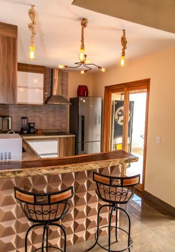 Linda Casa Com Piscina Bosque de Geriba