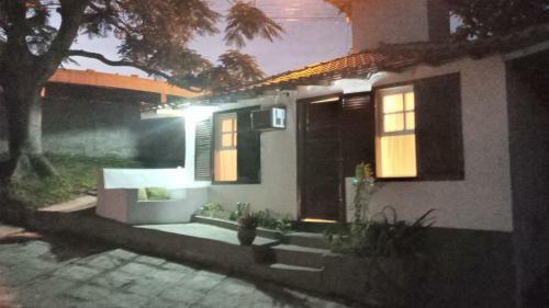 Chal� Praia Ferradura