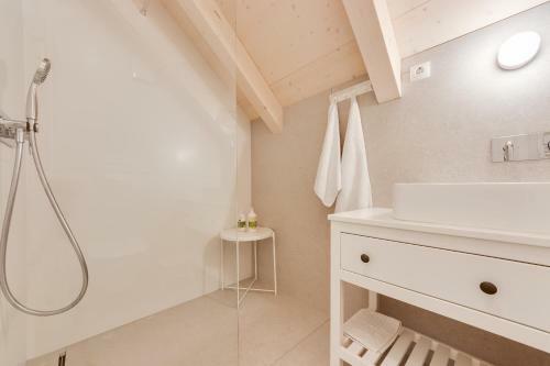 Stylish 2-bed Top-floor Apartment In Kranjska Gora