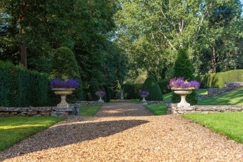 Rushton Hall Hotel And Spa