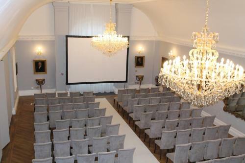 Rushton Hall Hotel And Spa