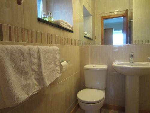 Bed & Breakfast Gwrach Ynys Country Guest House
