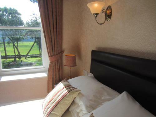 Bed & Breakfast Gwrach Ynys Country Guest House