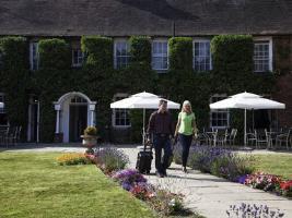 Mercure Farnham Bush Hotel