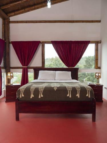 Hostal Mikaza Hosteria