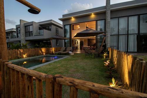 Casa Duplex Com Piscina Privativa