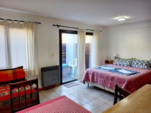 Apartamento Depto Centrico Con Peque�o Jardin Y Parrilla