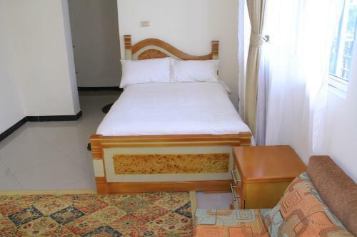 Hostal Avi Pension