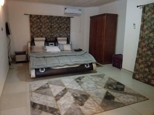 Apartamento Phagibs Inn Hotel
