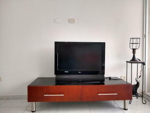 Rnt-1o8238 Moderno Apartamento Amoblado En Condominio