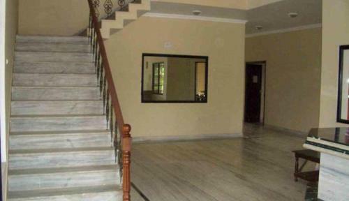 Gaurav Hotel