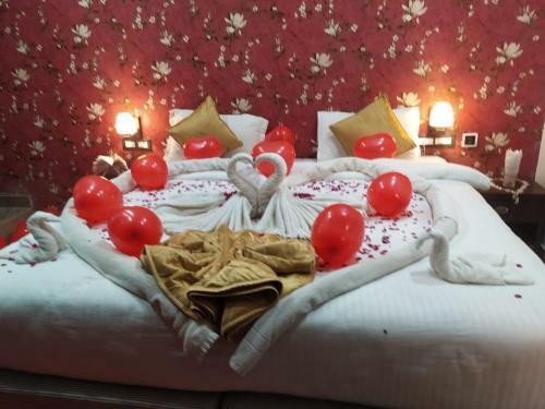 Apartamento Red Carpet Hotel And Banquet