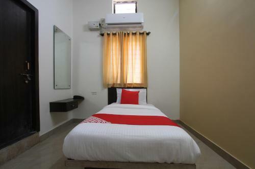 Hotel Oyo 28473 Skg Comforts