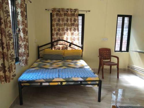 Hostal Shubham Harnai Holidays
