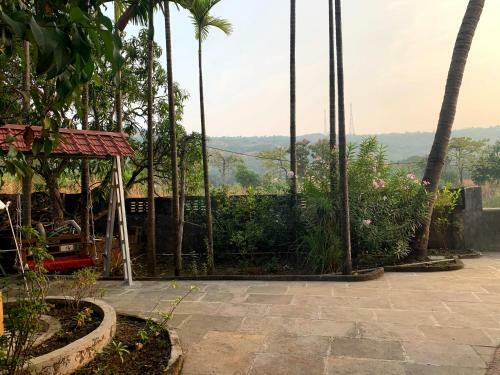 Hostal Shubham Harnai Holidays