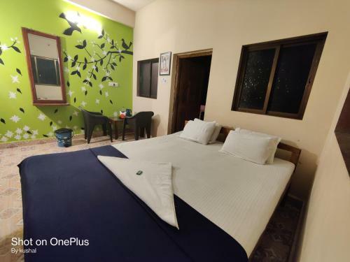 Hotel Yogiraj Beach Resort