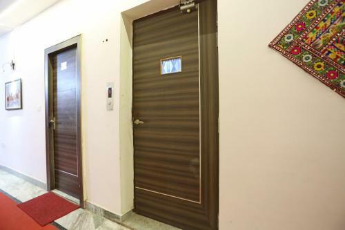 Collection O 2756 Hotel Virasat