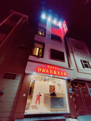 Perfect Stayz Dwarkesh - Hotel Near Haridwar Railway Station
