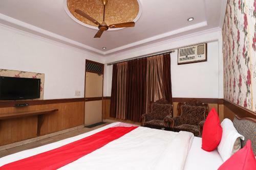 Oyo 29788 Hotel Tushar Palace