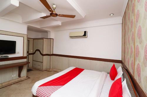 Oyo 29788 Hotel Tushar Palace