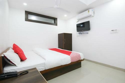 Oyo 29788 Hotel Tushar Palace