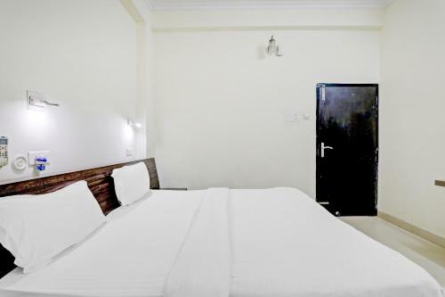Collection O 83842 Hotel Sayam