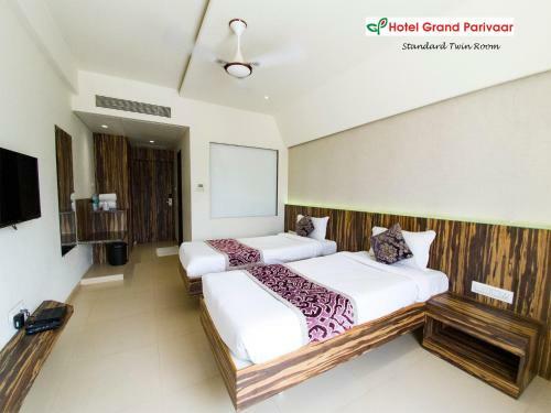 Hotel Grand Parivaar