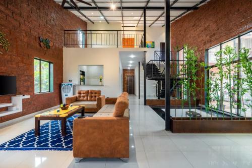 Eko Stay Gold - Bougain Villa