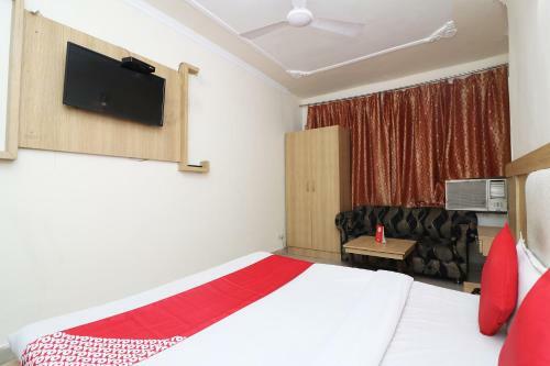 Oyo 35806 Hotel Himgiri