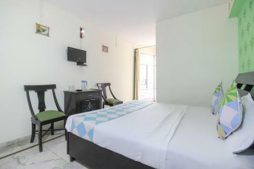 Hostal Oyo 78707 Pink House