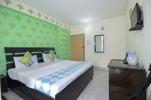 Hostal Oyo 78707 Pink House