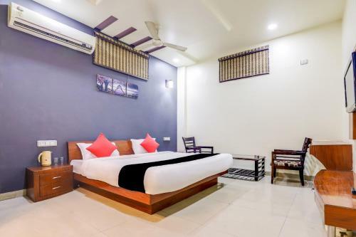 Vaccinated Staff - Capital O 31390 Hotel Ambrosia