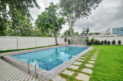 Capital O 82005 Hotel Shree Villa